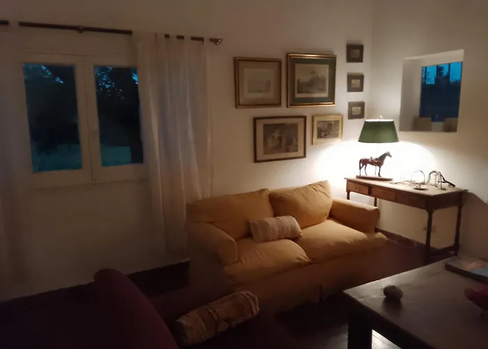 Casita De Capilla Como Hotel